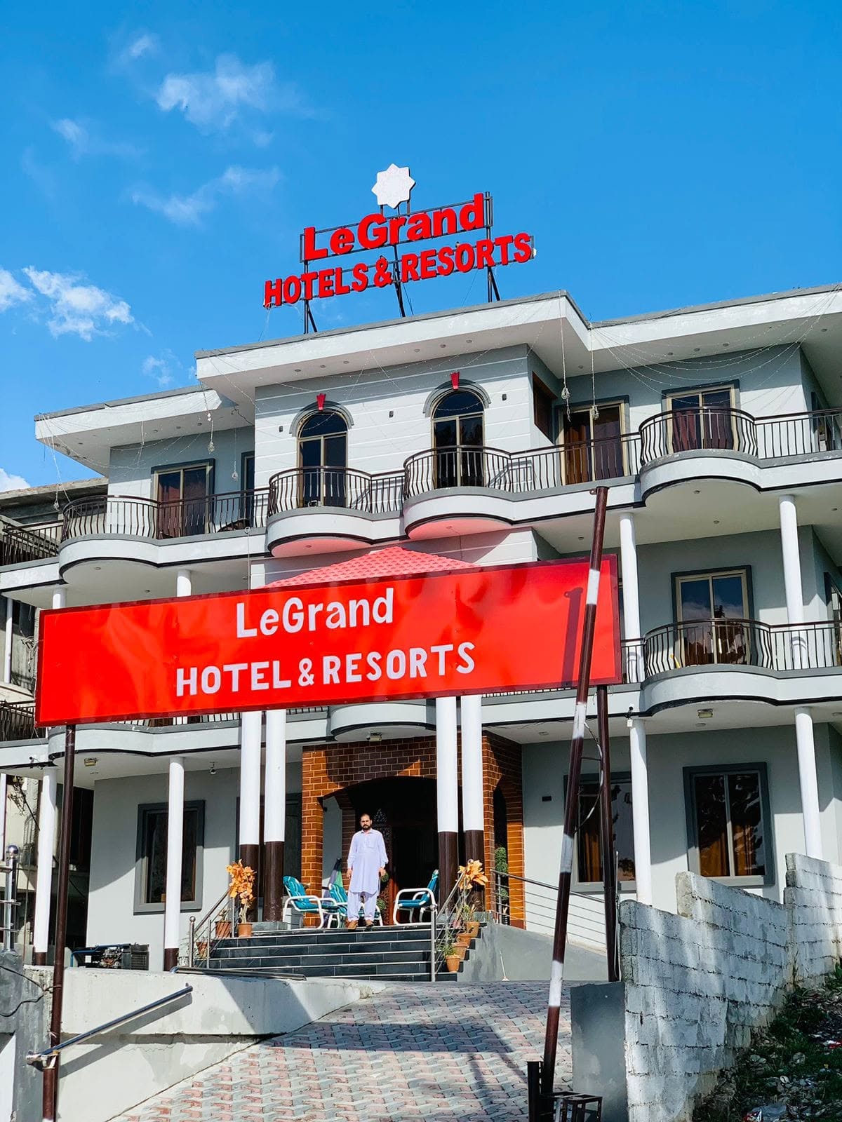 Le Grand Hotels & Resorts building on Malam Jabba Road